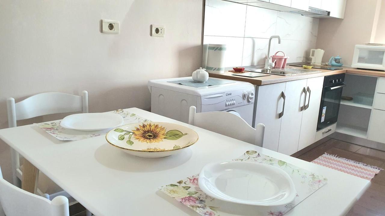 Star Apartment ติรานา ภายนอก รูปภาพ